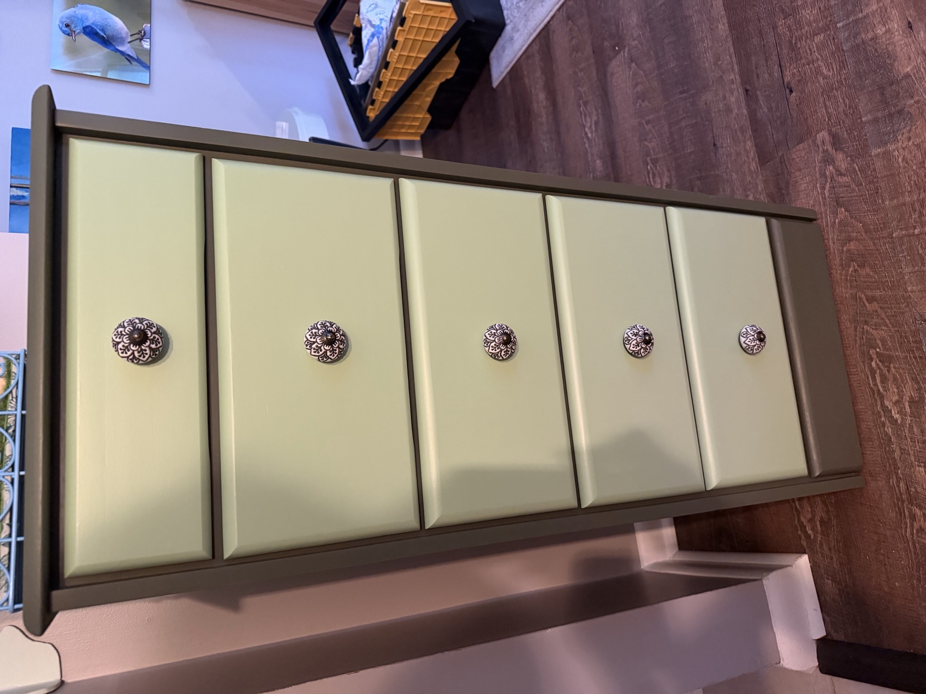 Avocado Dresser photo 8