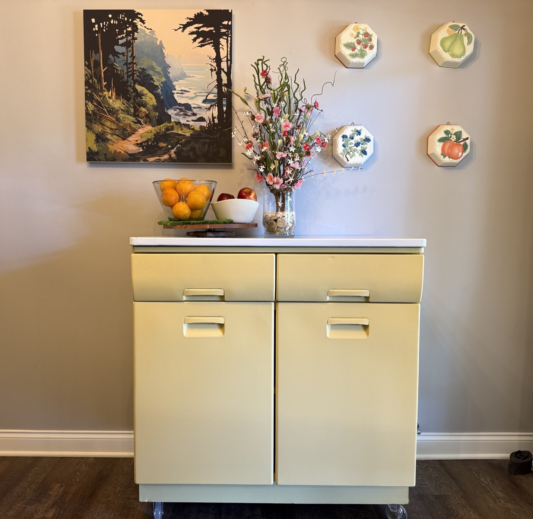 Kitchen Cabinet photo 1