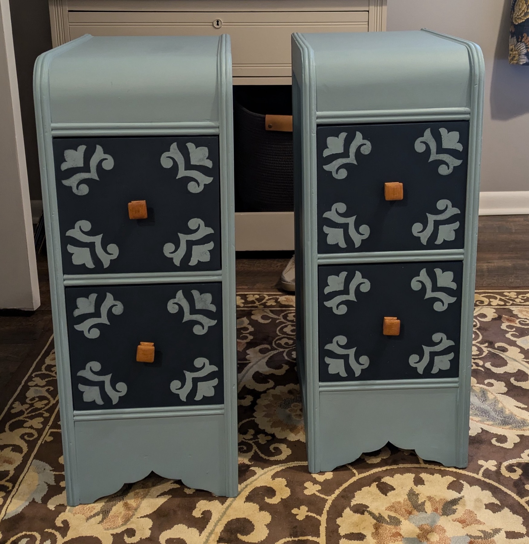 Nightstands photo 1
